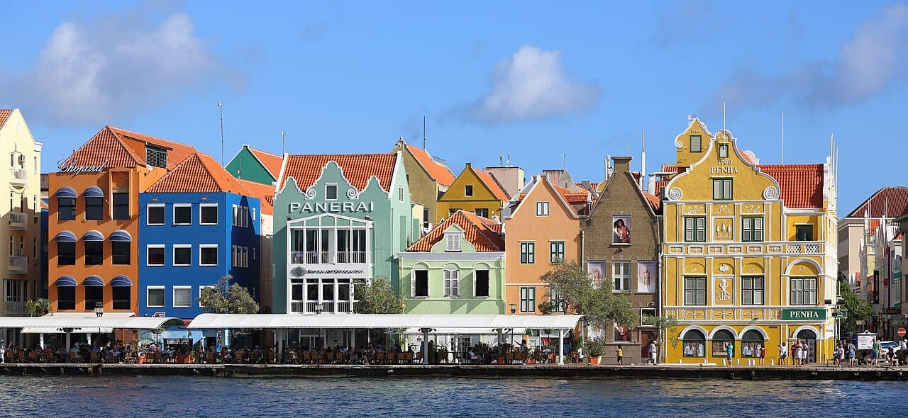 Where to Stay in Curaçao: Best Areas for First-Time Visitors (2026)